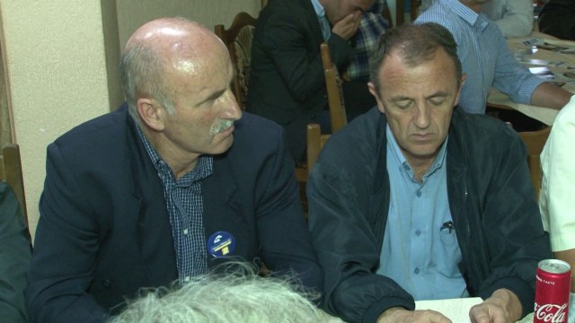 Kandidatët për deputet nga PDK u takuan me qytetarët e Junikut - Lajme