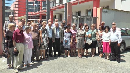 Report TV - Shkolla “Ismail Qemali” viztohet nga ish- maturantët