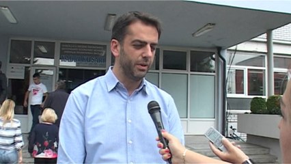 Kandidati i VV-së për deputet Driton Çaushi votoi në SHME ''Kadri Kusari'' - Lajme