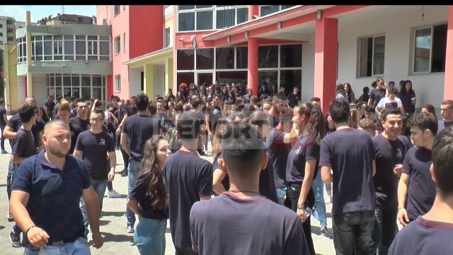Report TV - Mbaron provimi i Gjuhë-Letërsisë testohen rreth 40 mijë maturantë