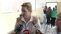 Shefja e zyrës së BE së vëzhgon në shkollën ''Yll Morina'' në Gjakovë - Lajme
