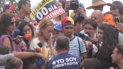 Esposa de Leopoldo López dice que arresto domiciliario fue para garantizar su vida