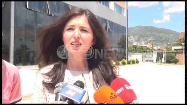 Ora News – Ministrja teknike e Arsimit: Po monitorojmë procesin e Maturës Shtetërore