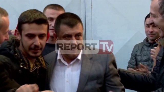 Report TV - Gjykata e Lartë lë në fuqi dënimin për jetë për Arben Frrokun