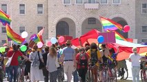 “Armata” e votave gay - Top Channel Albania - News - Lajme