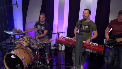 Guantanamera - Famoso Band Cover 🎶 | Official Audio & Video