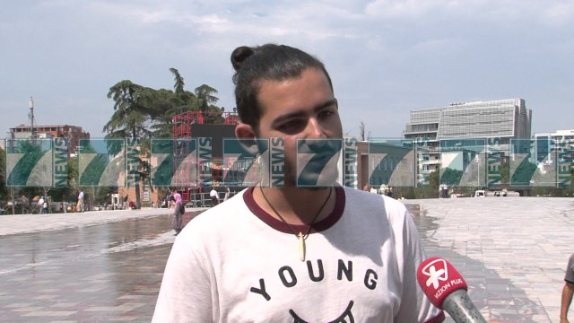 TELEFONI QE PESHON DERI NE 24 KG MBI KOKE - News, Lajme - Kanali 11