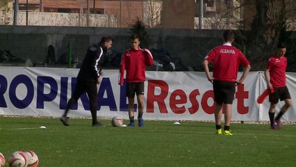 Shkëmbi: Jam gati të trajnoj  - Top Channel Albania - News - Lajme