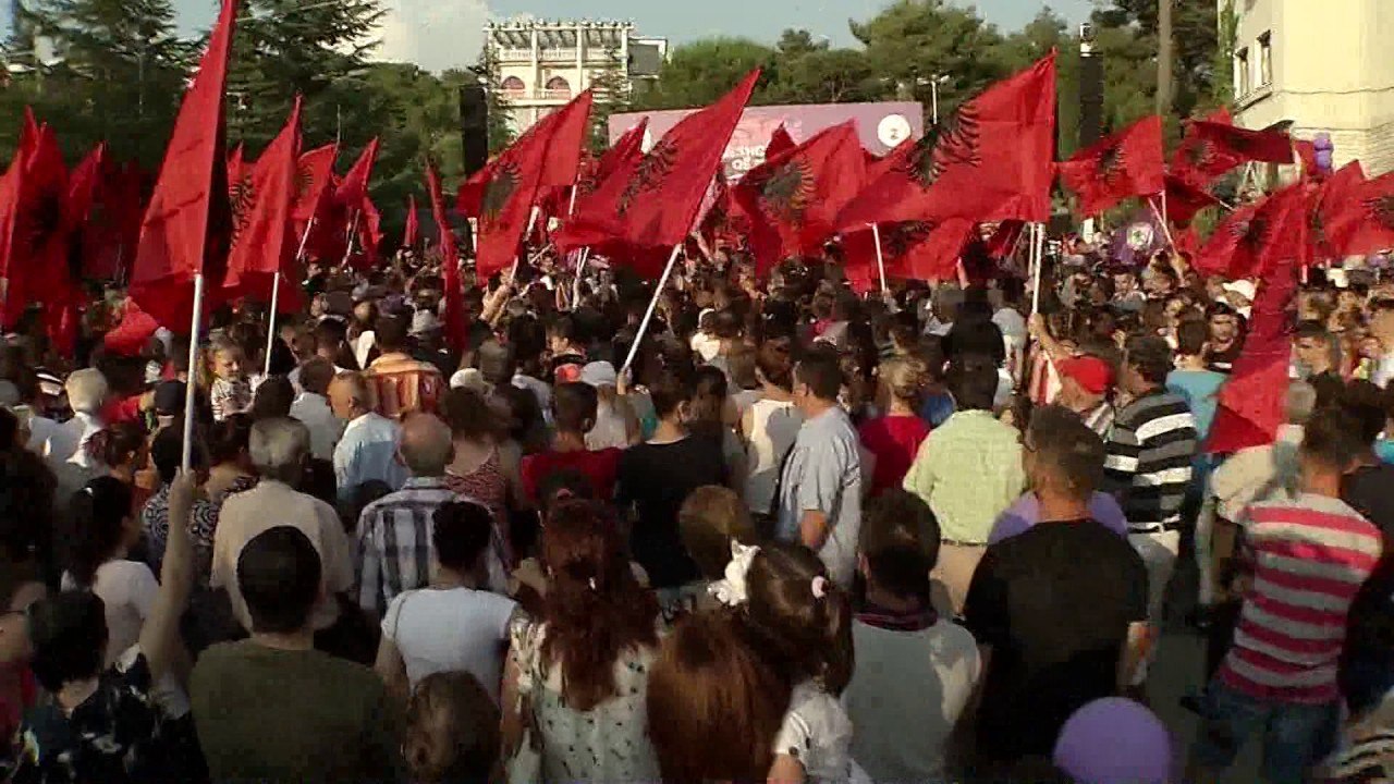 EDI RAMA KERKON NDJESE PER POLICINE, “NUK ISHTE QELLIMI IM AI QE THONE KEQDASHESIT” LAJM