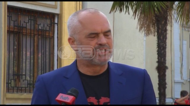 Ora News - Përplasja PS-LSI - Rama: PS garante e reformës në drejtësi; Vasili: Rilindja e vonoi