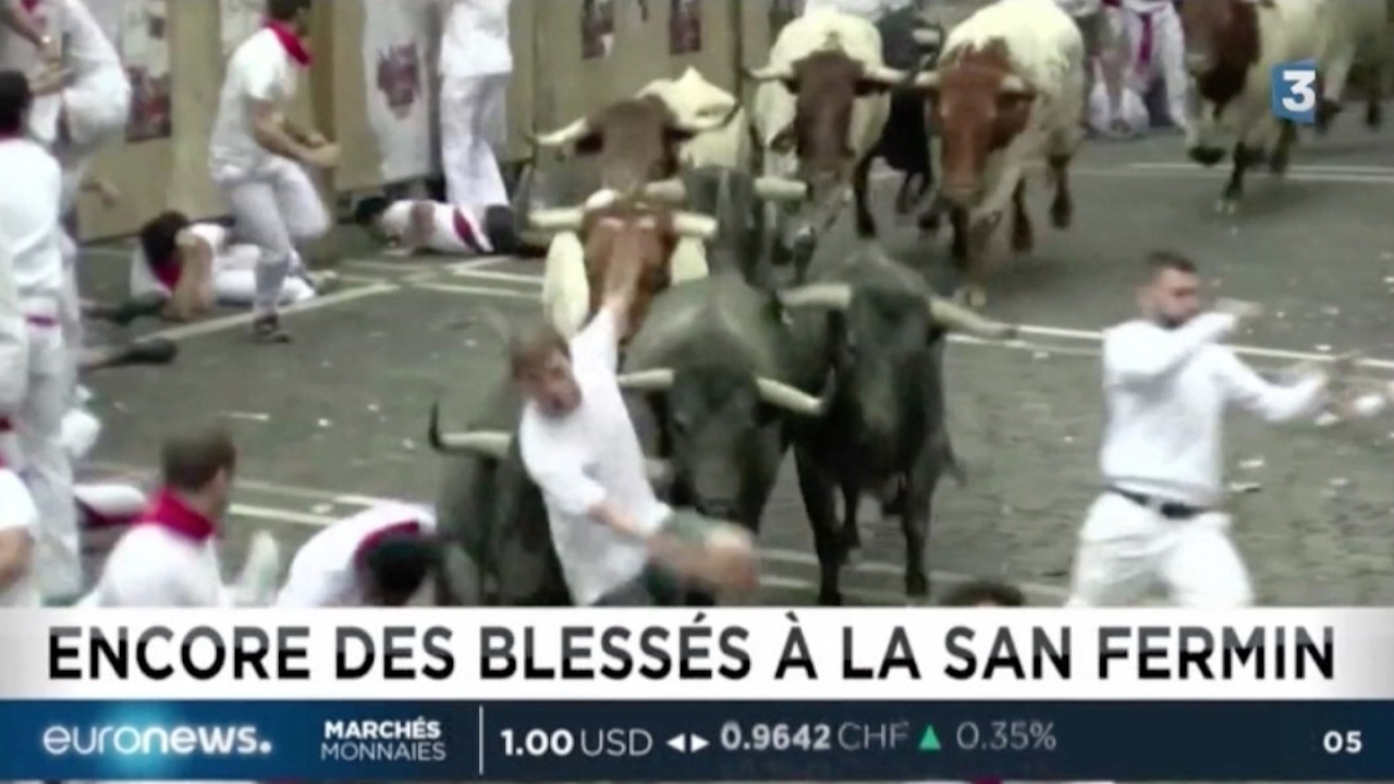 [Zap Actu] Feria de Pampelune : le lâcher de taureaux fait plusieurs blessés (10/07/17)