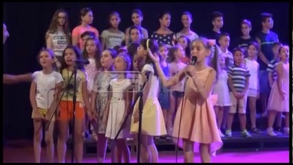 Ora News - Rikthehet Festivali i Fëmijëve në Elbasan