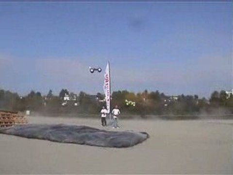 Festival du modelisme a cholet (monster truck truggy) 2007