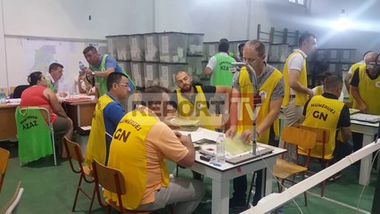 Report TV - Fier, PS merr 10 mandate