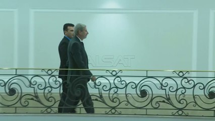 Han mbërrin në Qeveri, do të marrë pjesë në seancën