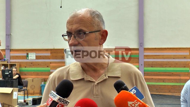 Report TV - Vasili: Terror dhe para të pista zgjedhjeve u vendos notën ‘2’