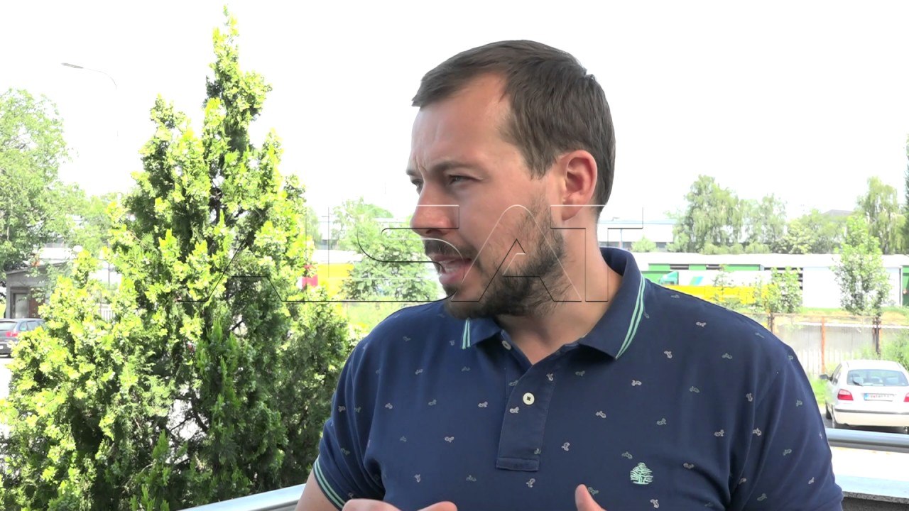 Analistët: Gjuha shqipe nuk do të jetë prioritet i planit aksionar