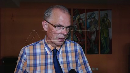 Reformat në media, Vanhojte rikthehet në vend