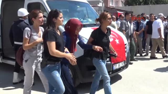 Hatay Polis Noktasına Saldırıda Şehit Olan 2 Polis Memleketlerine Uğurlandı-1