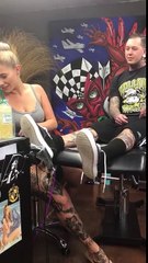 L'idée géniale d'un tatoueur pour demander sa copine en mariage