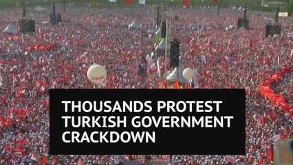 'The era we live in is a dictatorship' – Thousands protest Turkey's post-coup crackdown