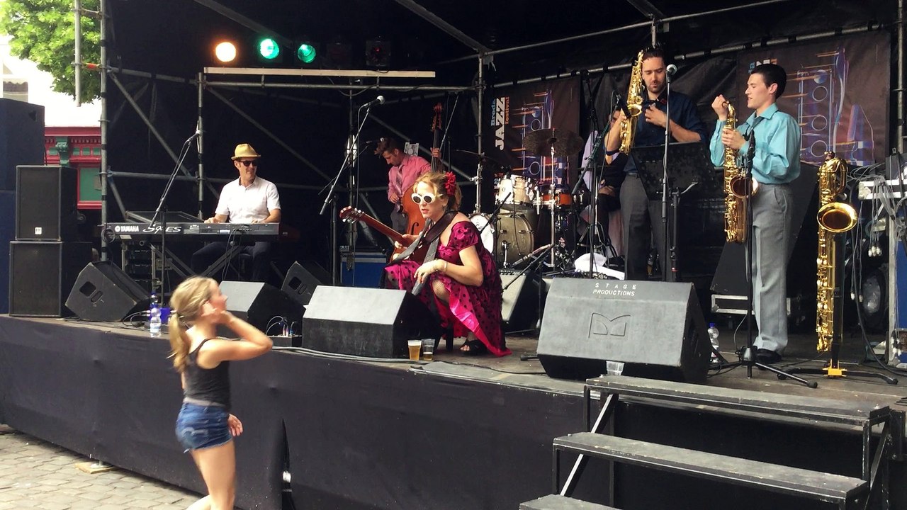 Steve Lucky & The Rhumba Bums @ Breda Jazz Festival: Is you is or is you ain't my baby