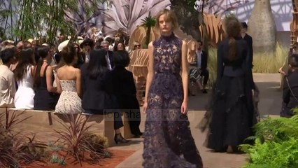 Ekspozitë në nder të Christian Dior - Top Channel Albania - News - Lajme