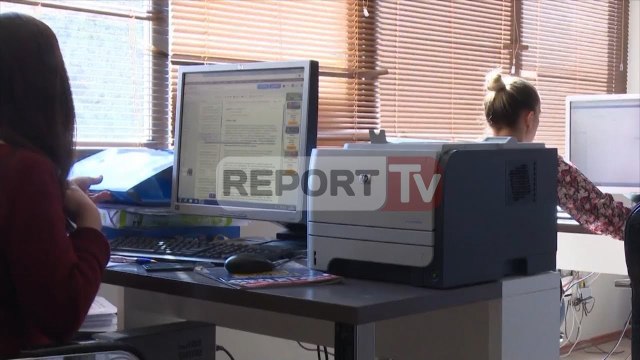 Report TV - Nga shtatori sistem i ri në administratë, ndryshojnë pagat
