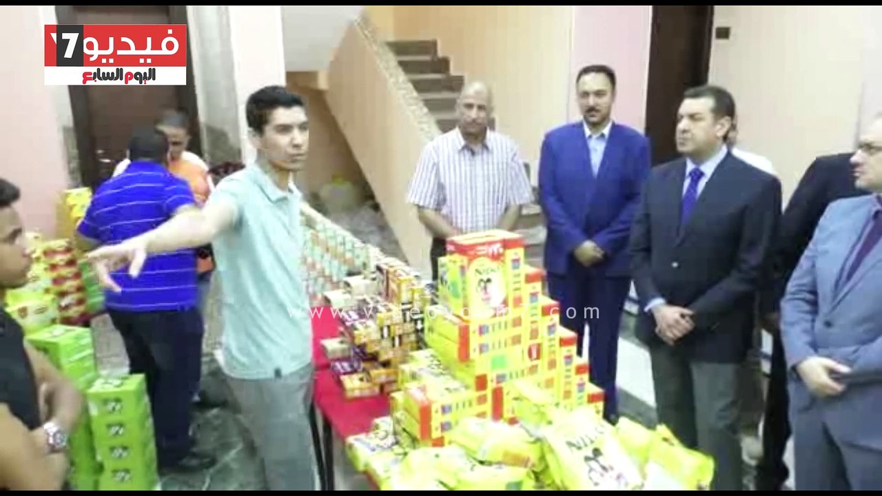 محافظ أسيوط يفتتح معرضًا للسلع الغذائية والتموين تحرر 377 مخالفة
