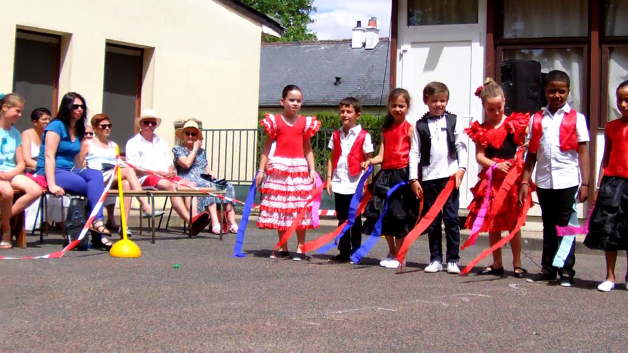 CE1 LOVE IS ALL Glover