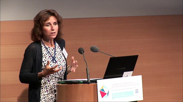 12 - « La Prévention par les compétences psychosociales est-elle suffisamment intégrée dans les enseignements ? » - Introduction par Laure DE LA BRETECHE, SGMAP et Christian LEYRIT, CNDP - Journée sur la prévention des conduites addictives à l’Ecole