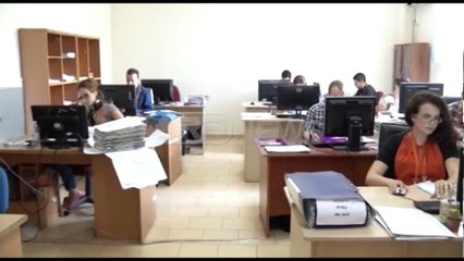 Ora News – Rama-qytetarëve: Denonconi eksperiencat negative në zyrat e shtetit (me emra)
