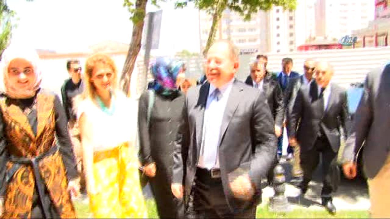Sağlık Bakanı Recep Akdağ: "Yıllar Boyunca Terör Örgütü PKK'nın Baskısıyla İnsanlarımız Bunalmış...