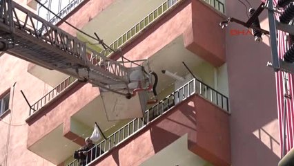 Şanlıurfa Siverek'te Evdeki Yangında Eşyalar Kül Oldu