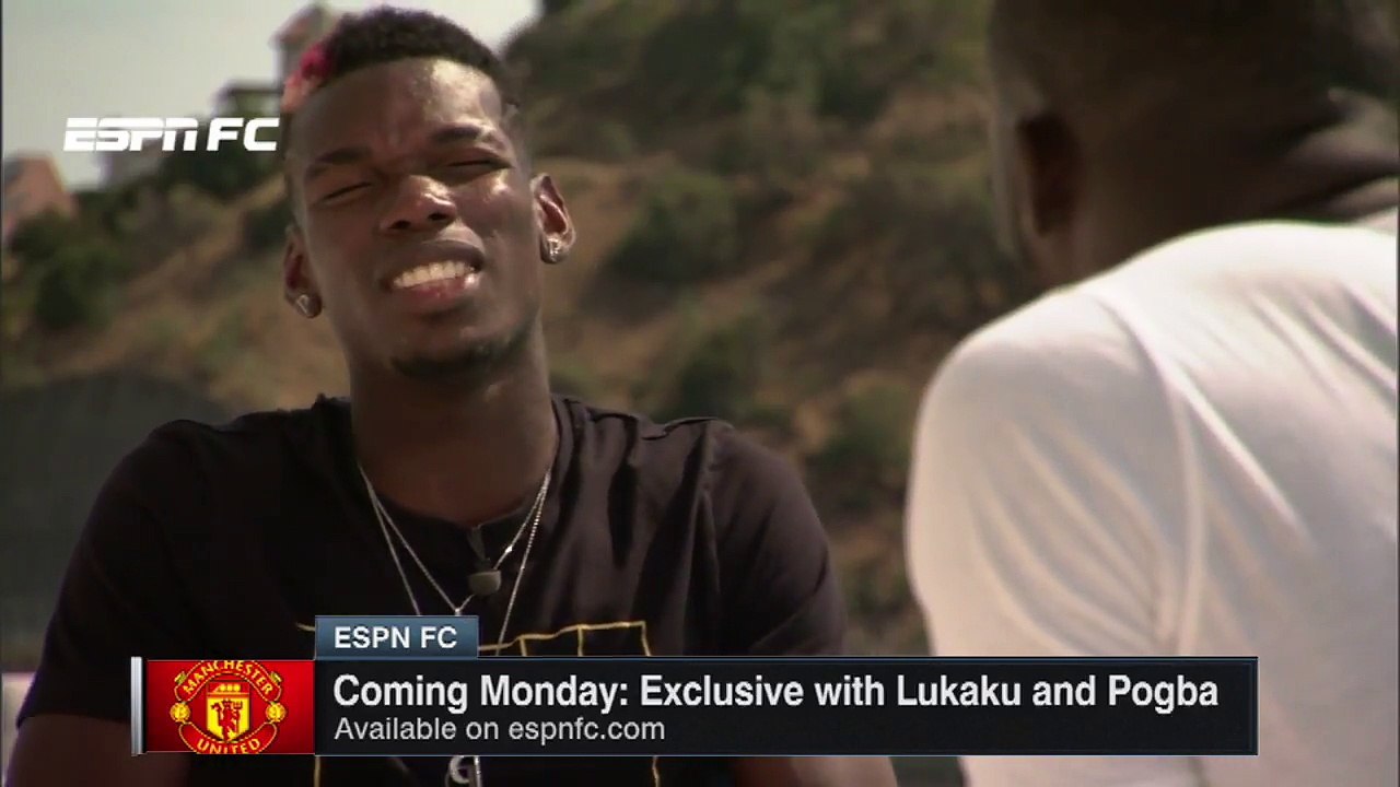 Regardez le footballeur français Paul Pogba pousser une journaliste dans la piscine d'une villa à Los Angeles - VIDÉO