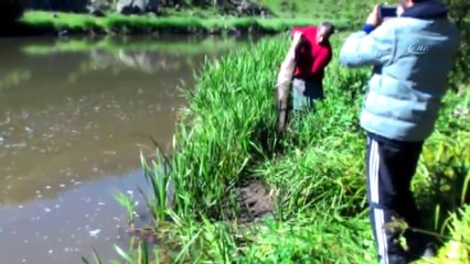 Kars Çayı’dan Boyu Kadar Yayın Tuttu