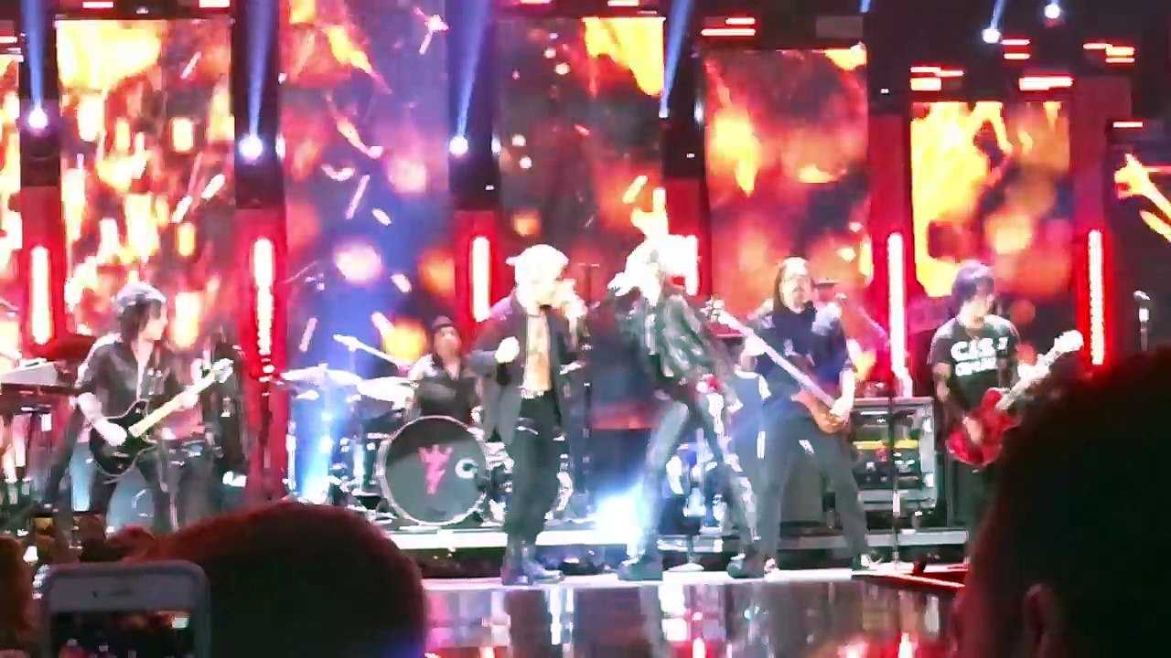 I HeartRadio Music Festival 2016 Billy Idol ft. Miley Cyrus Rebel Yell