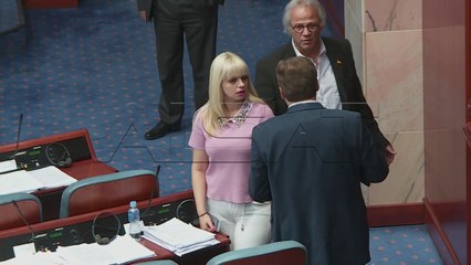 ВМРО – ДПМНЕ  ја опструира работата на Собранието
