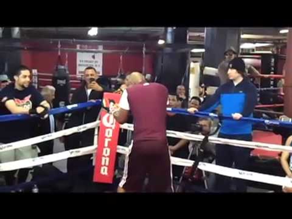 Bernard Hopkins shows the cams how Tavoris Cloud Moves