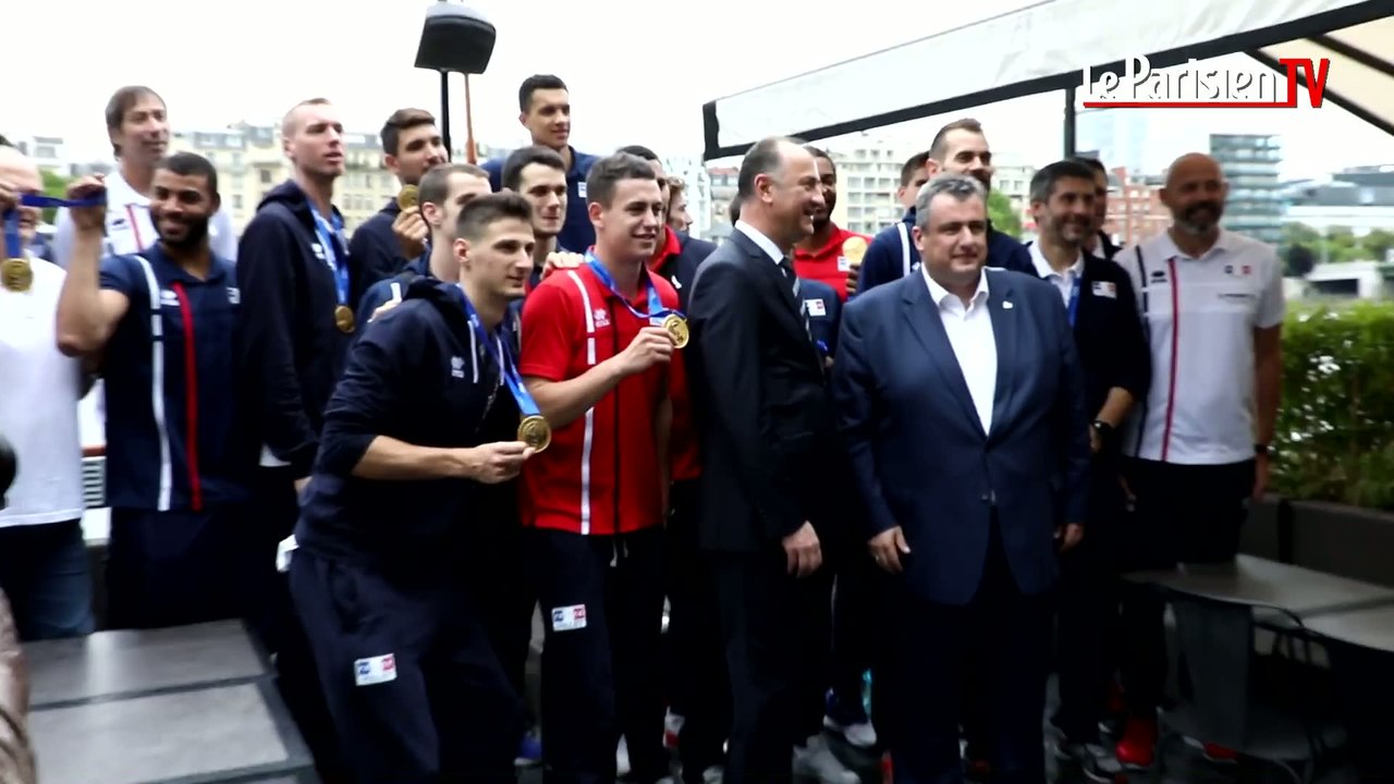 Après leur titre mondial, les volleyeurs français espèrent les JO à Paris en 2024