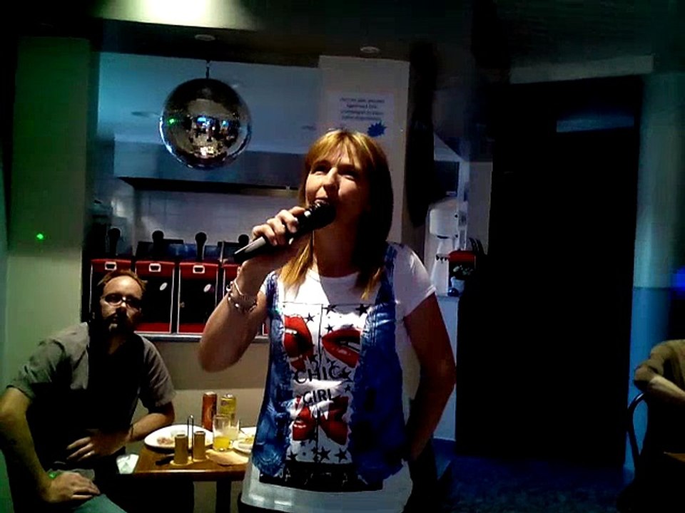 Béa - Je marche seul (JJ Goldman)