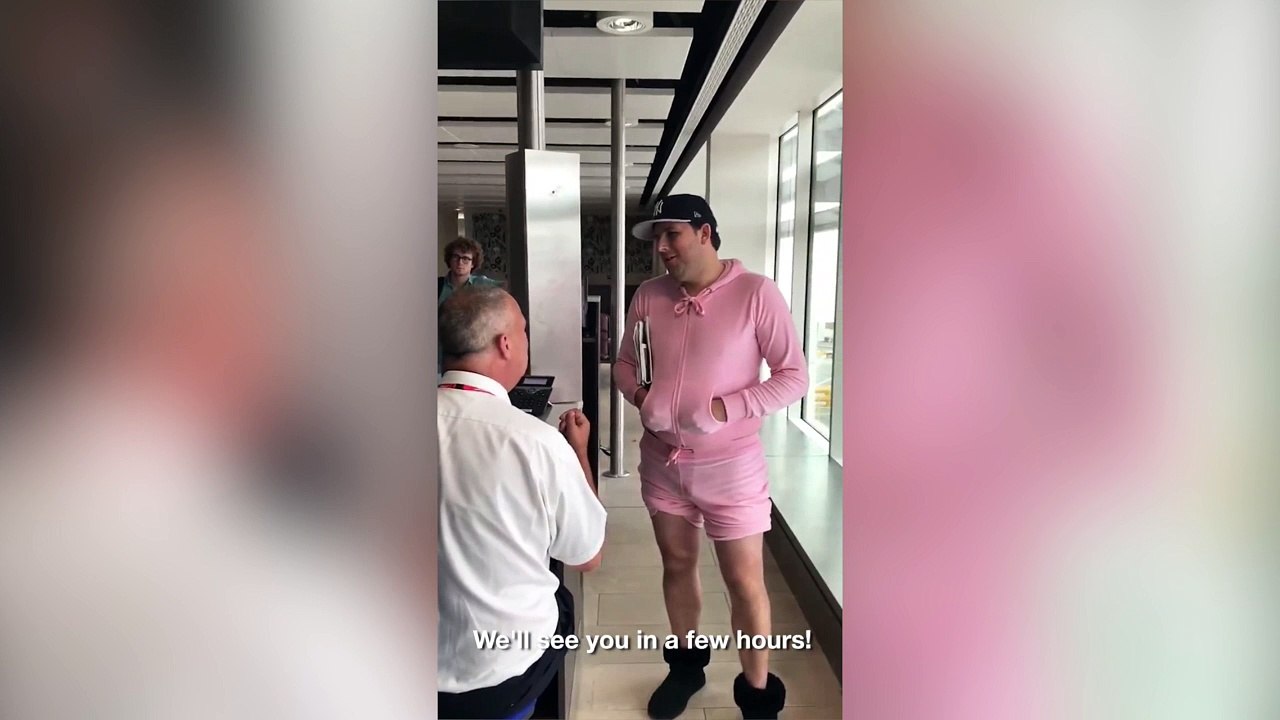 Quand tu penses être sur le même vol que tes amis !