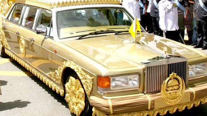 LES 10 CHOSES LES PLUS STUPIDES ACHETÉES PAR DES RICHES - Lama Faché