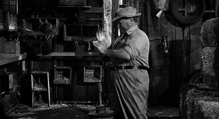 The Three Stooges S25E04 Sweet And Hot