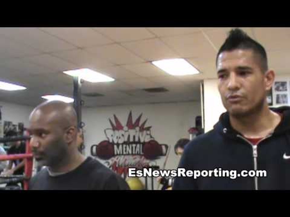 Harder fights Mayweather or Pacquiao? EsNews Boxing