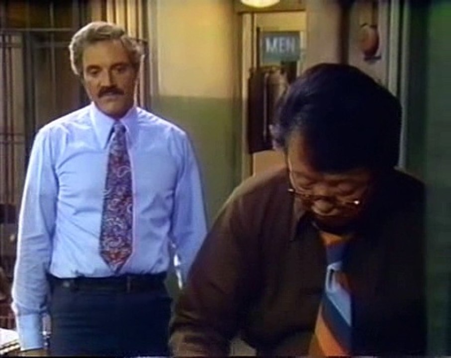 Barney Miller S05E05 The Baby Broker