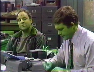 Barney Miller S07E05 Agent Orange