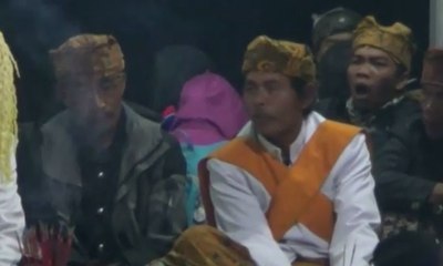 Suku Tengger Bromo Rayakan Yadnya Kasada