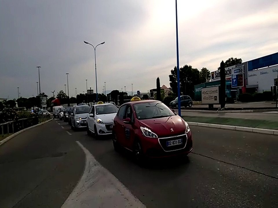 Vaucluse: les auto écoles demandent des inspecteurs en urgence