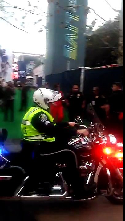 Pam Oliver downtown Houston keeping it so playa